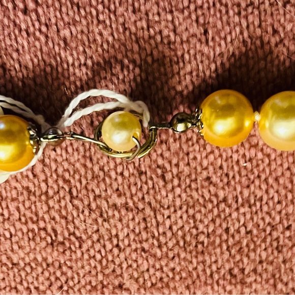 elegant Long strand 48 inch multi color 10mm shell pearl necklace NWT - Picture 8 of 12